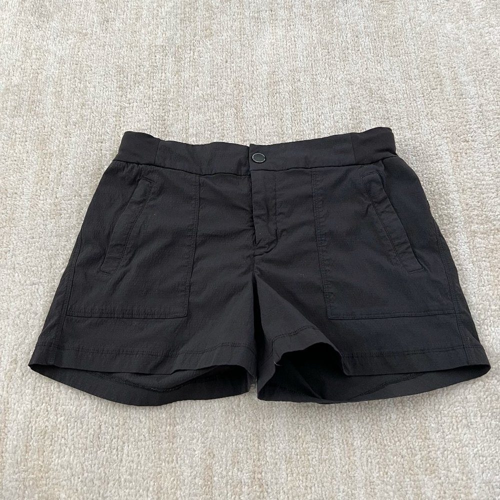Athleta Trekkie Hiking Shorts 4 Black